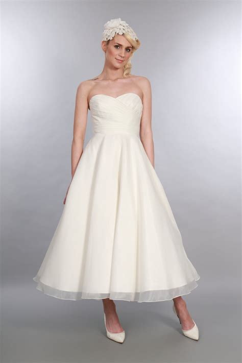 1950s long wedding dresses|1950s inspired wedding dresses.